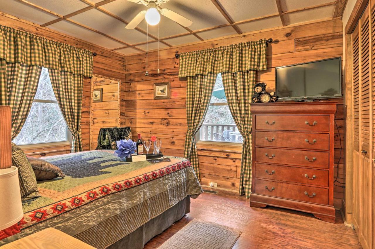 Smoky Mountain Cozy Cove Cabin Deck And Fire Pit! Cosby Εξωτερικό φωτογραφία