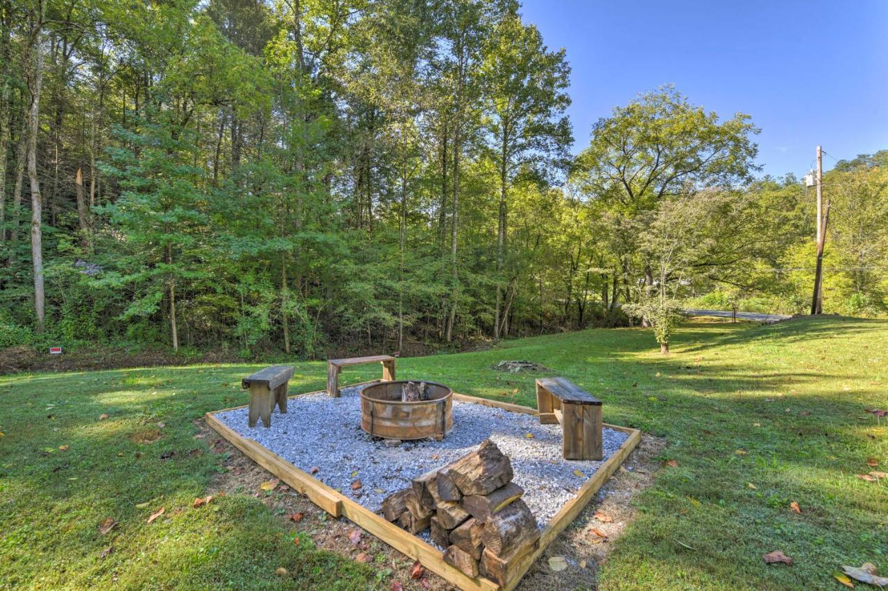 Smoky Mountain Cozy Cove Cabin Deck And Fire Pit! Cosby Εξωτερικό φωτογραφία
