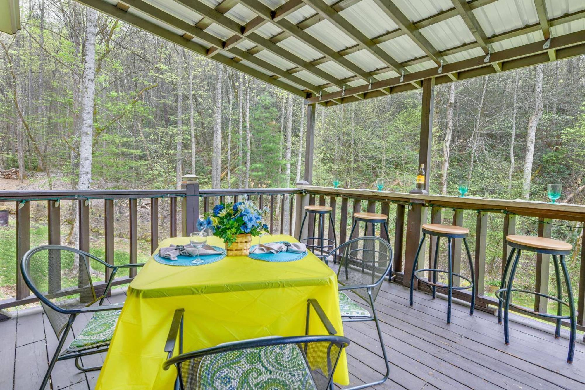 Smoky Mountain Cozy Cove Cabin Deck And Fire Pit! Cosby Εξωτερικό φωτογραφία